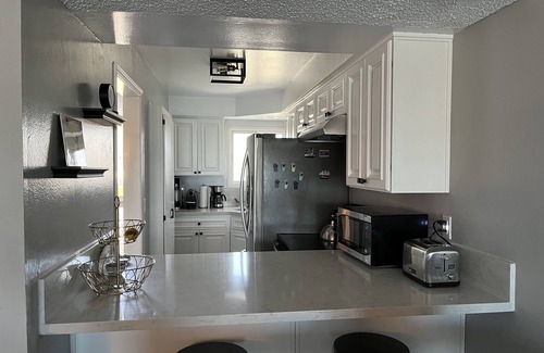 El Segundo Condominio | Westside Beach Getaway