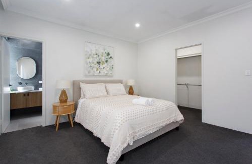 West Perth Villa | Westside Retreat