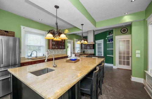 Westwood Casa | Westside Wanderlust w Hot Tub