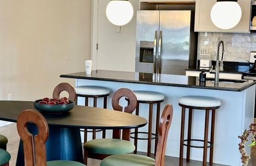 West New Haven Apartamento | Westville Haven|Modern2BR|Near Yale|Onsite Parking