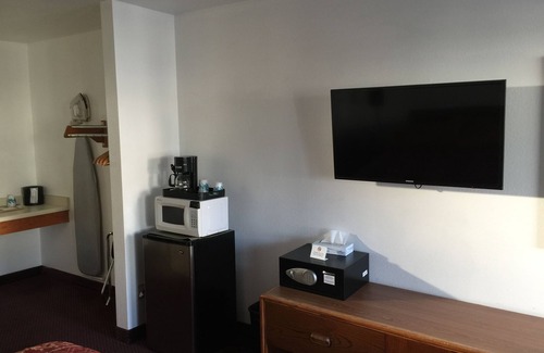 Brookings Hotel | Westward Inn