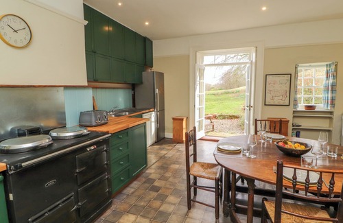 Westward Cabaña | WESTWARD PARK, pet friendly, character holiday cottage in Wigton