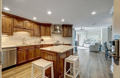 Gulf Pines Condominio | WESTWINDS 2BR GULF FRONT W/ GOLF CART