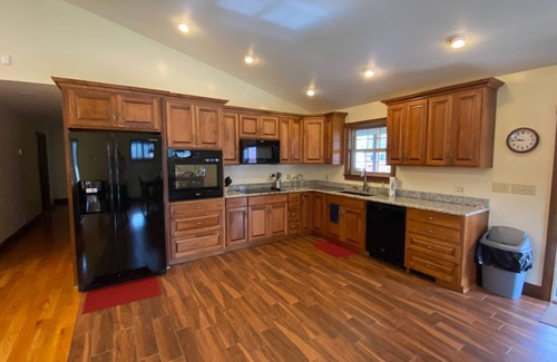 Sloans Valley Casa | Wet Feet Retreat is a family friendly home near Burnside Island State Park.