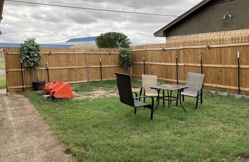 Wichita Falls Casa | WF Suites A&B 6 Bedrooms. Sleeps 12
