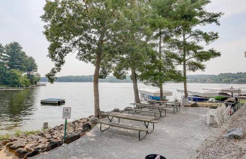 Lake Delton Casa | WFC III Adults or Families Lakefront View