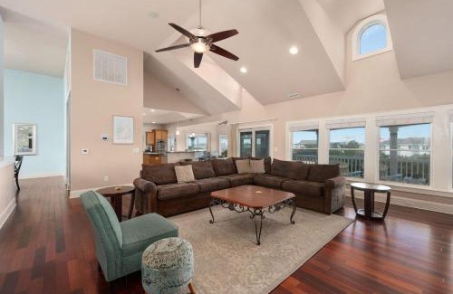 Whalehead Beach Casa | WH401 Ray and TD's
