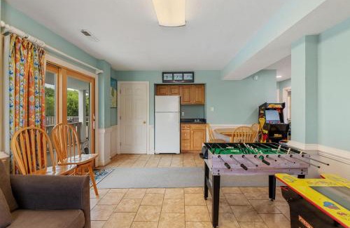 Whalehead Beach Casa | WH482 Shenanigans