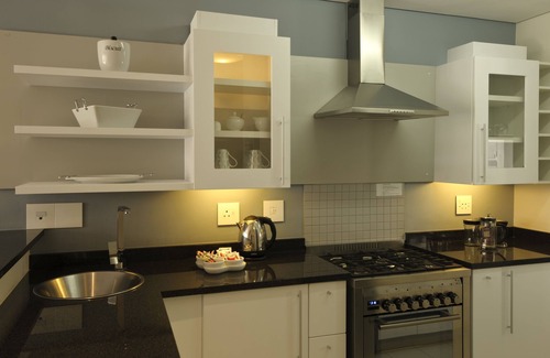 Hermanus City-Centre Apartamento | Whale Coast All Suite Hotel