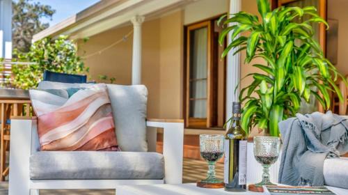 New Brighton Casa | Whale Song - Absolute Beachfront