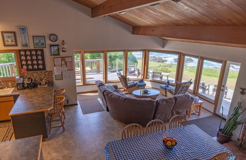 Mendocino Casa | Whale Watch House: Frente al mar / Cerca de Mendo Village / un retiro privado