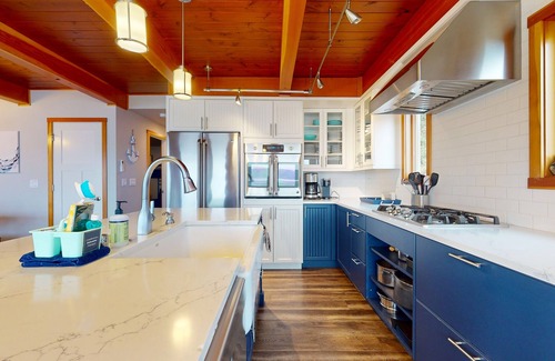 Camano Island Casa | Whalehouse Waterfront Haven w/ Boat Launch, Fireplaces & Large Deck