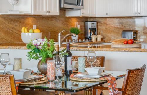 Kaanapali Casa | Whaler 712 · WHA 712 Kaanapali OceanFront Condo w Ocean Views