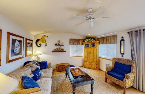 Brookings Casa | Whaleshead Wonderland