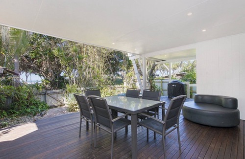 Brunswick Heads Casa | WHALESONG, TOP NOTCH