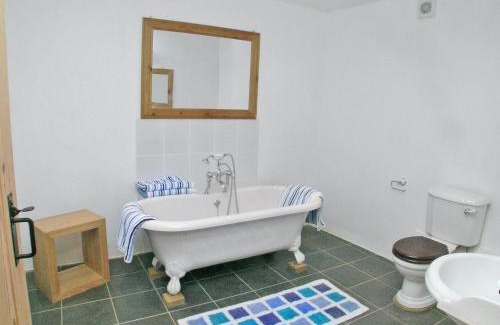 Tresmeer Casa | What A Beauty - Thr