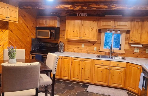 Irwin Cabina | "What A View" Cozy Cabin!