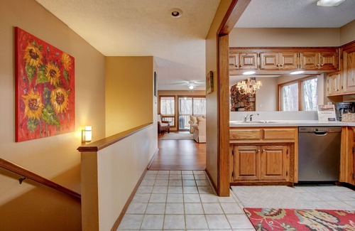 Mount Ida Condominio | What A View II/20BRB 3BR/3BA Large with 2 Private Decks by LOVR