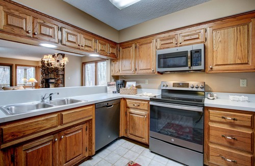 Mount Ida Condominio | What A View II/20BRB 3BR/3BA Large with 2 Private Decks by LOVR