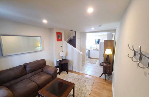 Union Square Casa | What did the 'Lemmon' say to the Lime? "Sour you doing?"