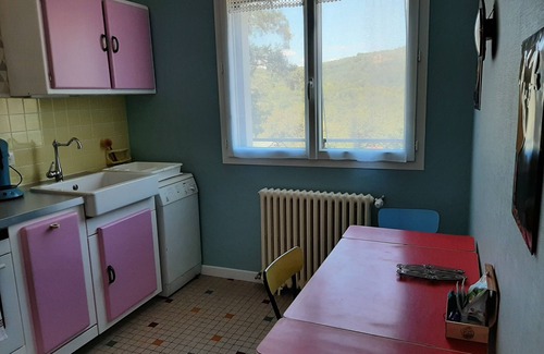Chatel-Guyon Apartamento | what if you went back to your grandparents?