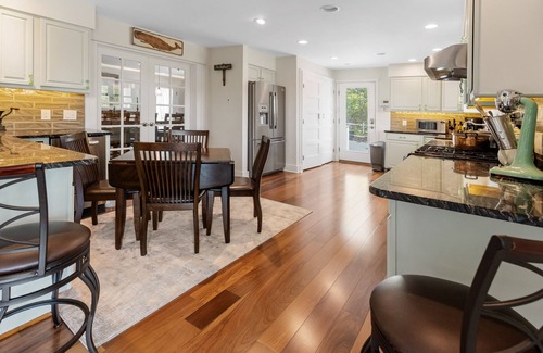 Montauk Casa | What You Have! Eat, Swim, Scenic Montauk. Hither Hills St. Park to "The Point"