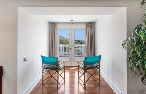 Montauk Casa | What You Have! Eat, Swim, Scenic Montauk. Hither Hills St. Park to "The Point"