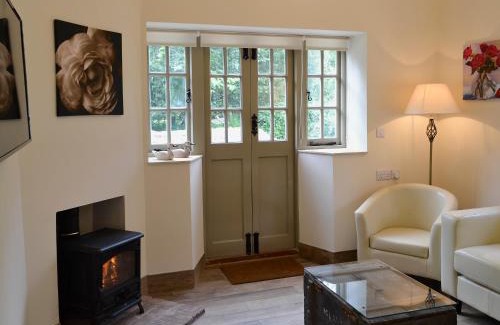 Winsham Casa | Whatley Lodge