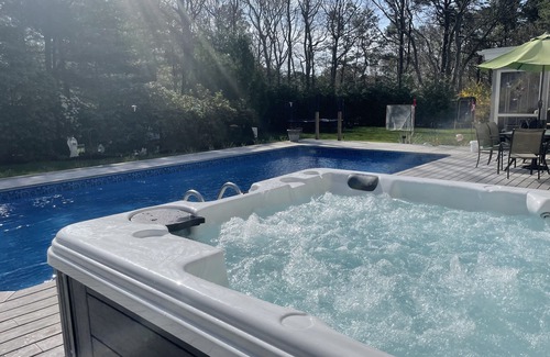 Westhampton Beach Casa | WHB Village - Rogers Beach! Heated Pool, Hot Tub! Sleeps 8-10