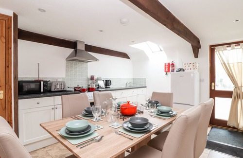 Stenalees Cabaña | WHEAL PROSPER@THE WEST DRY, pet friendly, with a garden in St Austell