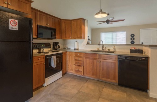 Paradise Valley Village Casa | Wheelchair-Accessible | Pet Friendly/Huge Yard. North