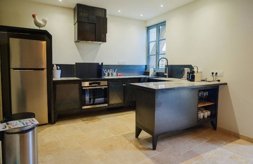 Candes-Saint-Martin Casa | When heritage, art and well-being meet
