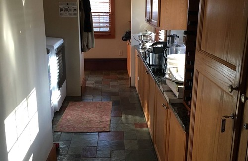 Warrenton Casa | COTTAGE Charming Best describe esta casa de campo DORMITORIO 14-36 CON CAPE COD.