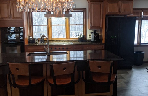 Minnetonka Casa | Bonito lote arbolado en unidad privada