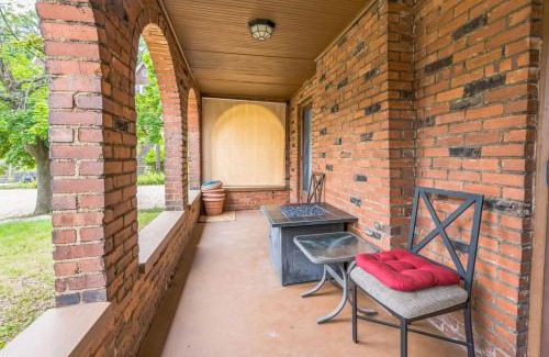 Wilkinsburg Casa | Where Classic Charm Meets Modern Serenity