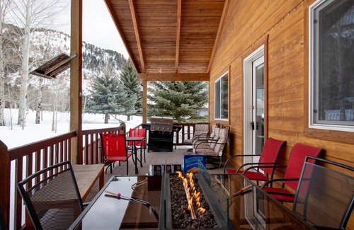 Star Valley Ranch Cabina | Where Greater Yellowstone adventures begin.