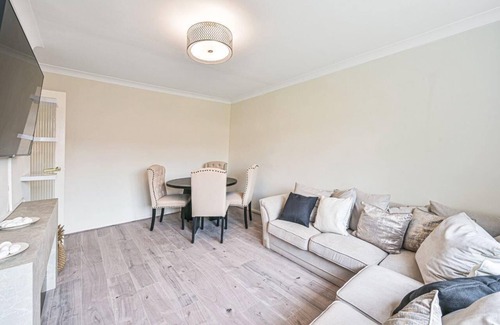 High Barnet Apartamento | Where modern elegance meets classic chic