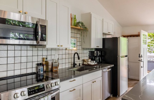Clinton Cabina | Whidbey Island A-Frame 2BR | Beach Access | Sauna