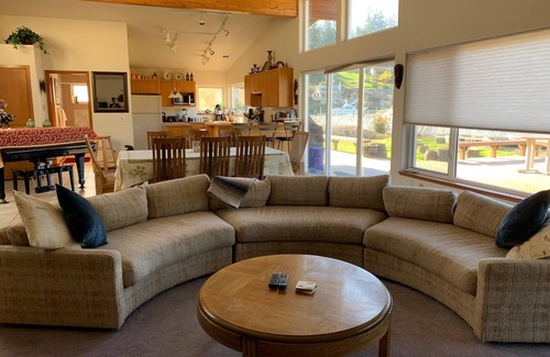 Oak Harbor Casa | La "Z" Resort en la isla de Whidbey ~ una casa frente al mar con muelle