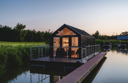 Huxley Apartamento | Whimbrel - Marina that sleeps2 guests in 1 bedroom