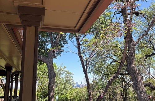 South Lamar Casa | Whimsical downtown Austin townhome nestled in the trees, but centrally located