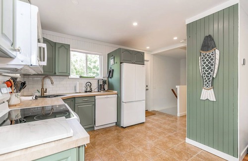 Huntsville Cabaña | Whimsical Muskoka Cottage in beautiful Hidden Valley