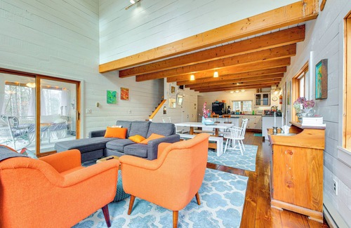 Stratton and Bromley Ski Areas Casa | Whimsical Winhall Cottage w/ Fire Pit!