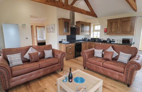 Embleton Cabaña | WHINNY COTTAGE, with pool in Embleton
