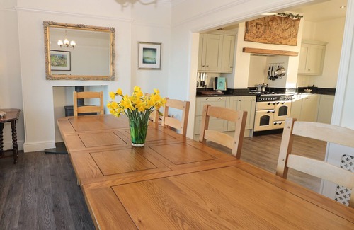 Embleton Cabaña | WHINSTONES AT 4 THE VILLAS, pet friendly, with open fire in Embleton