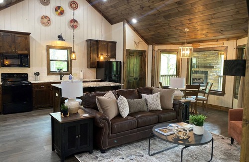 Jasper Cabina | Whippoorwill Run Cabin