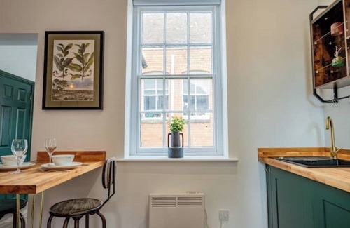 Pontrilas Apartamento | WhiskAwayStays - Foregate Studio - No. 1