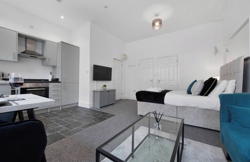 Pontrilas Apartamento | WhiskAwayStays - Foregate Studio - No. 2