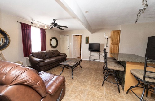 Boothville Condominio | Whiskey Bay Lodge #3