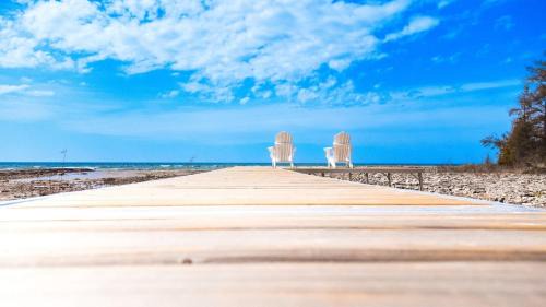 Northern Bruce Peninsula Casa | Whiskey Harbour Lakehouse - Lake Huron Getaway